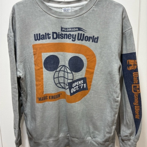 Disney World Sweater Gray 50th Anniversary Vault Magic Kingdom Sweatshirt XS - Picture 1 of 4